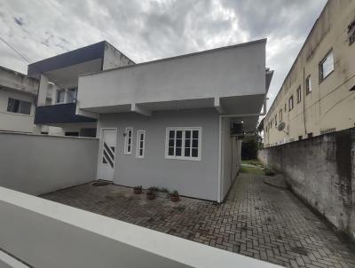 Casa para Venda, em Florian�polis, bairro Ingleses do Rio Vermelho, 2 dormit�rios, 1 banheiro, 1 vaga