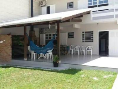 Casa para Venda, em Florian�polis, bairro Ingleses do Rio Vermelho, 4 dormit�rios, 2 banheiros