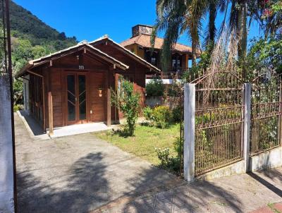Casa para Venda, em Florian�polis, bairro Sambaqui, 2 dormit�rios, 1 banheiro, 3 vagas