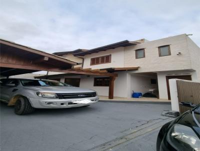 Casa para Venda, em Florian�polis, bairro Muqu�m, 2 dormit�rios, 2 banheiros, 2 vagas