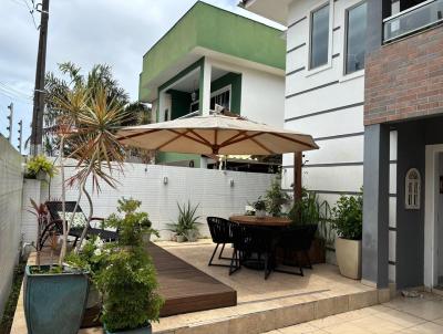 Casa para Venda, em Florian�polis, bairro Ingleses do Rio Vermelho, 2 dormit�rios, 3 banheiros, 1 su�te, 2 vagas
